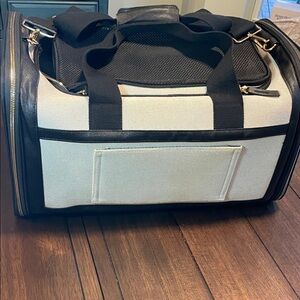 Martha Stewart Black and Tan Pet Carrier
both sides and top
Detachable bedding